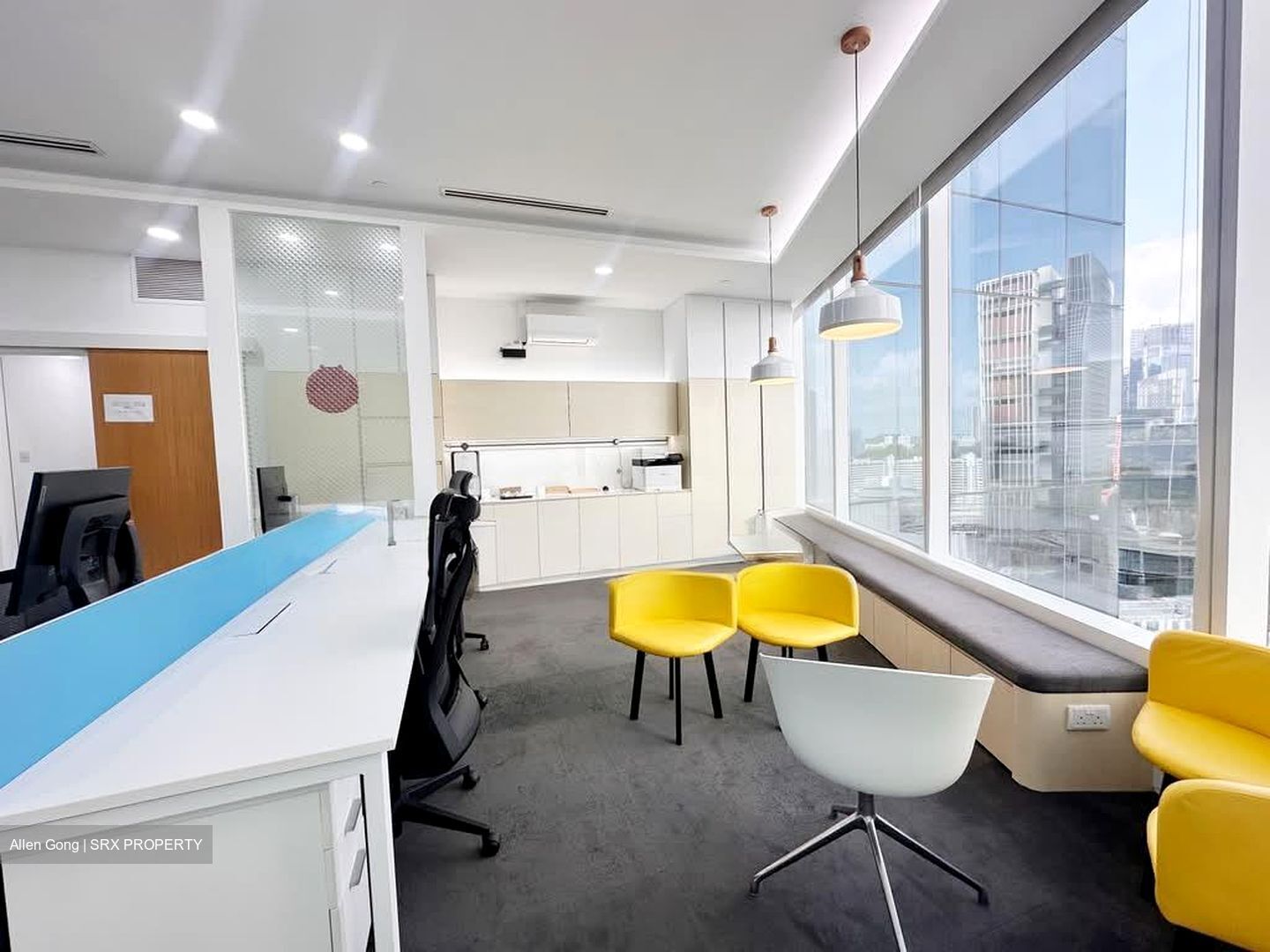 The Central (D1), Office #579589671